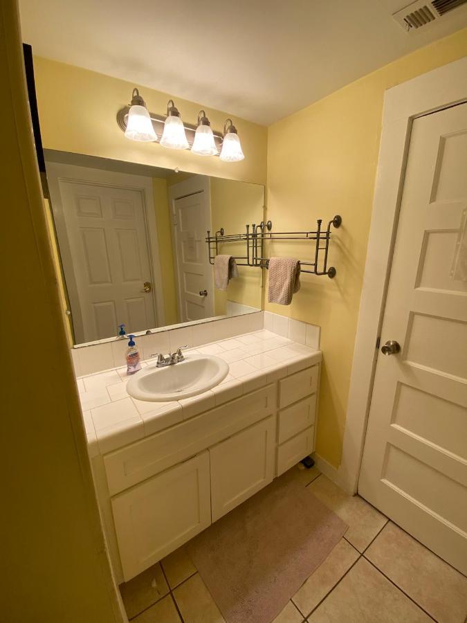 Small Private La Bedroom W Wifi - Private Fridge - Ac Near Usc - Exposition Park - Usc Memorial Coliseum - Banc Of California Bmo Stadium - Downtown Los Angeles Dtla - University Of Southern California Usc!!! ภายนอก รูปภาพ